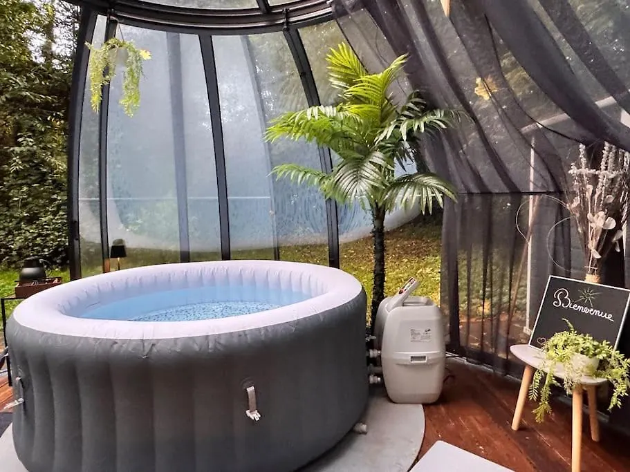 Holiday home Gite Cornouaille Piscine Ou Jacuzzi Saint-Evarzec