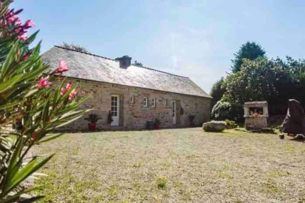 Gite Cornouaille Piscine Ou Jacuzzi Saint-Evarzec 0*,  France