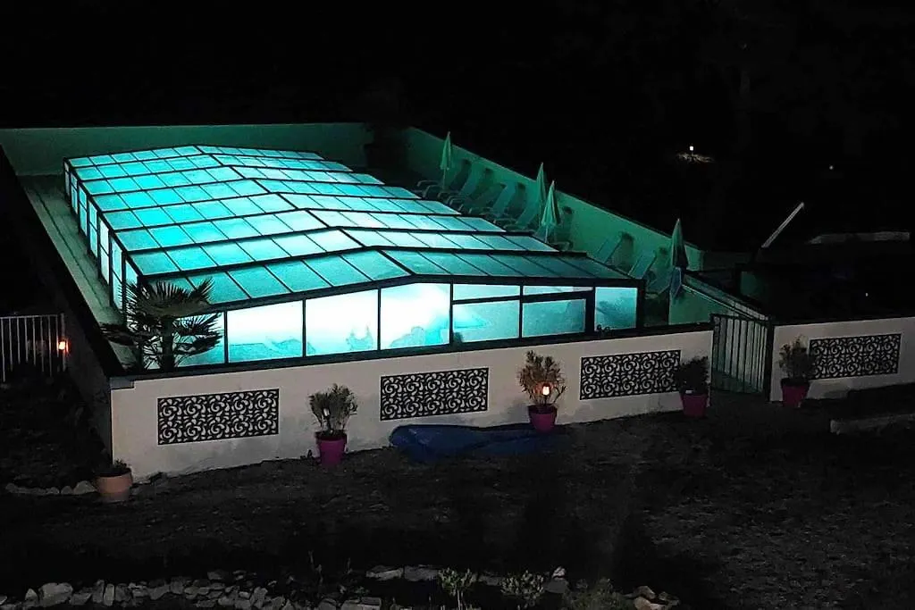 Gite Cornouaille Piscine Ou Jacuzzi Saint-Evarzec Holiday home